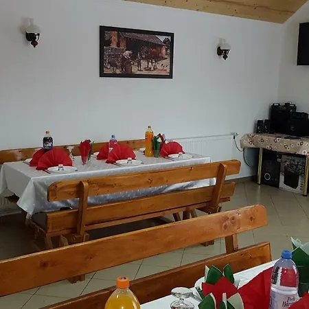 Oda ve Kahvaltı Hazanezo Panzio