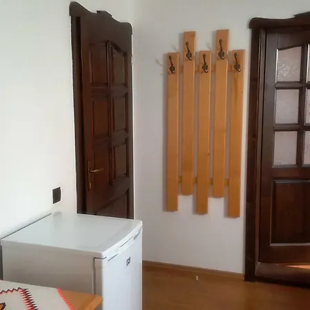 Oda ve Kahvaltı Hazanezo Panzio *
