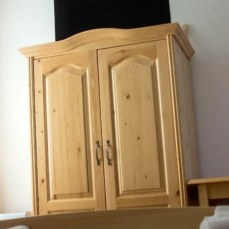 Hazanezo Panzio Oda ve Kahvaltı